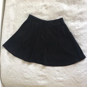 ***Black Circle Skirt with Pockets***